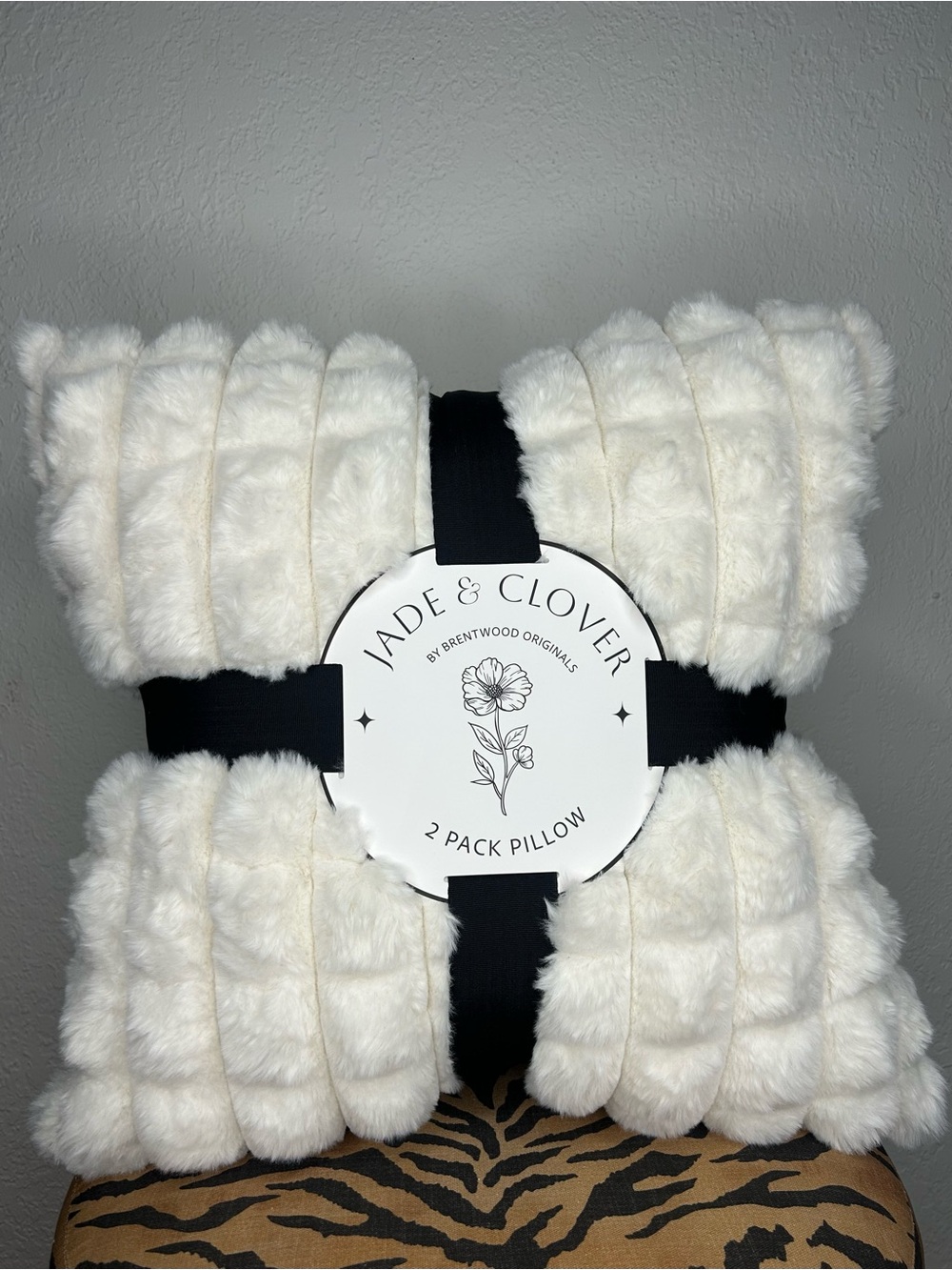 NEW Set of 2 Jade & Clover White Faux Fur Decorative Throw Pillows